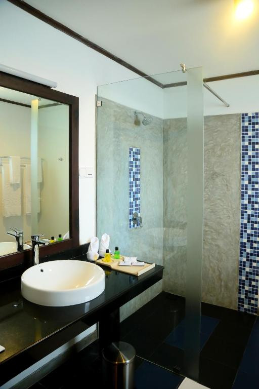 RATHNA BEACH RESORT (EX. COCO ROYAL BEACH) — фото 17