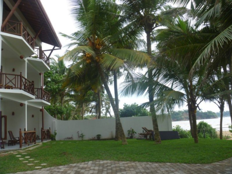 AUSSIE SWISS BEACH RESORT