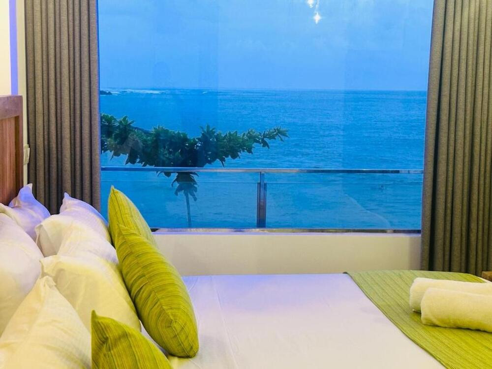 CORAL BEACH HOTEL — фото 2