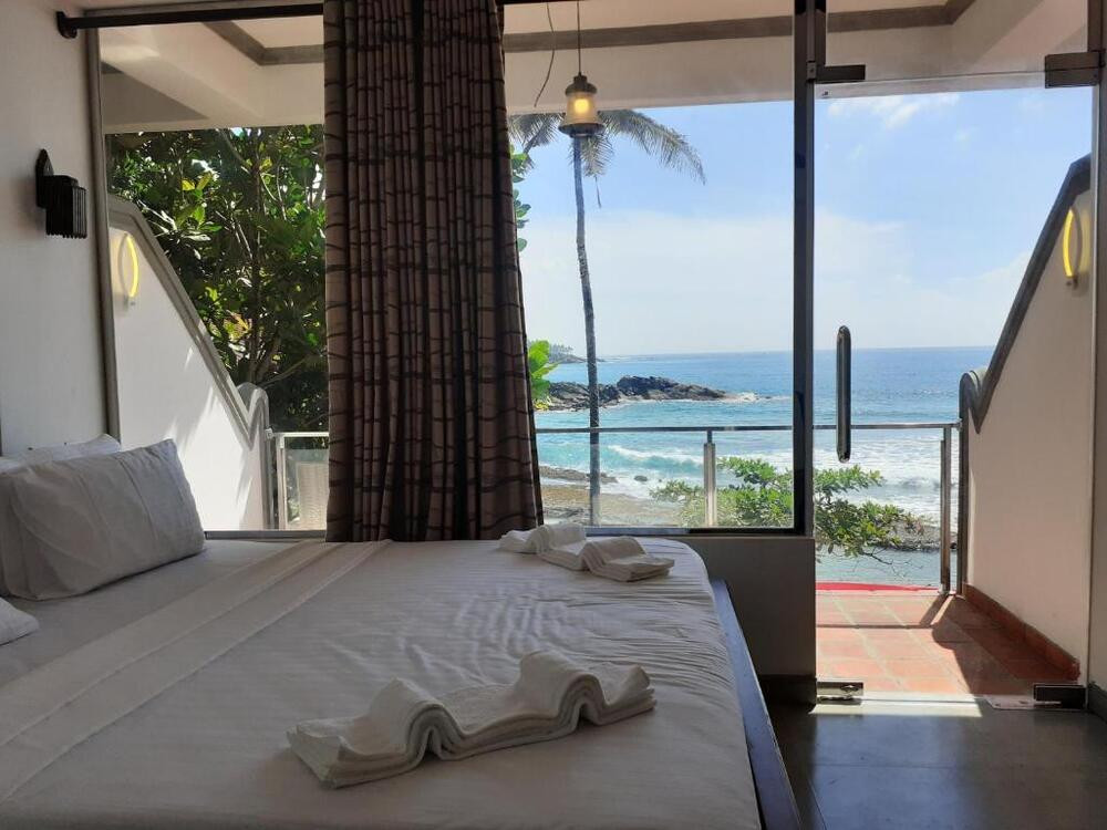CORAL BEACH HOTEL — фото 3