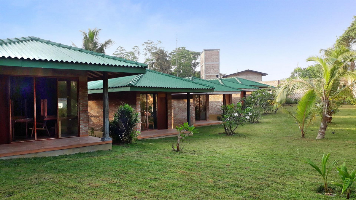 THE COASTAL VILLAGE CABANA