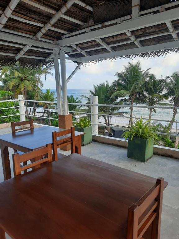 WHITE SURFING BEACH RESORT — фото 7