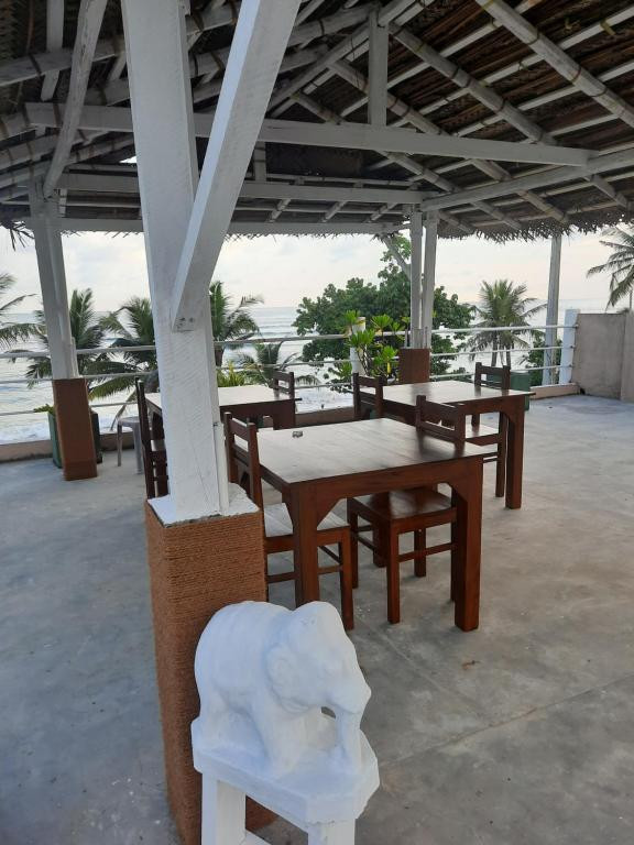 WHITE SURFING BEACH RESORT — фото 11