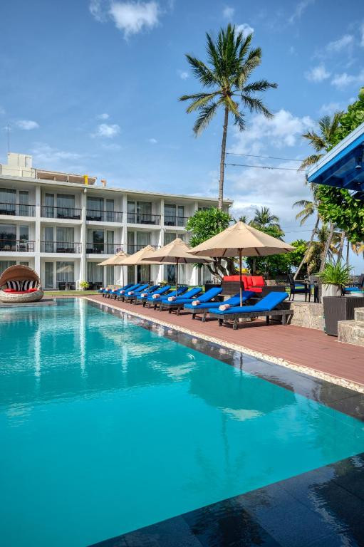 CAMELOT BEACH HOTEL — фото 4