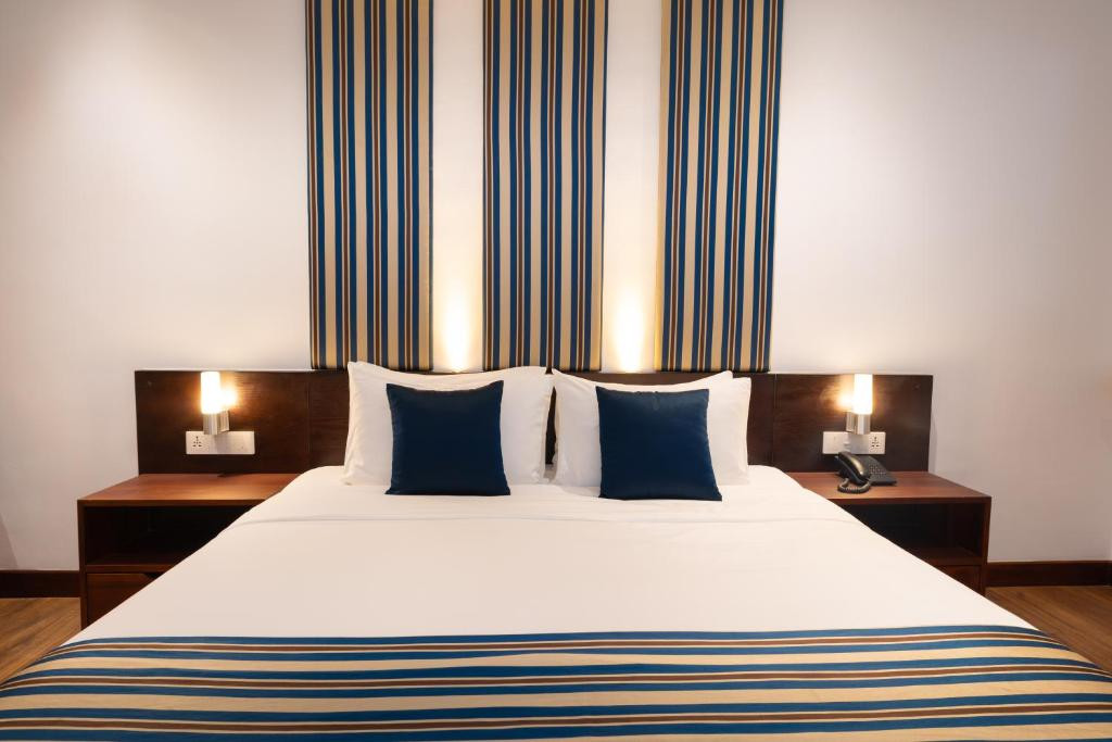 CAMELOT BEACH HOTEL — фото 10