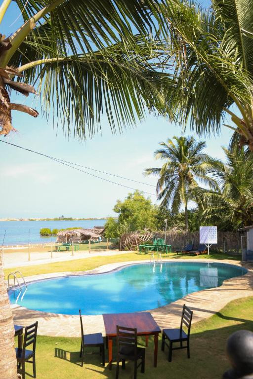 THE BLUE LAGOON RESORT KALPITIYA — фото 3