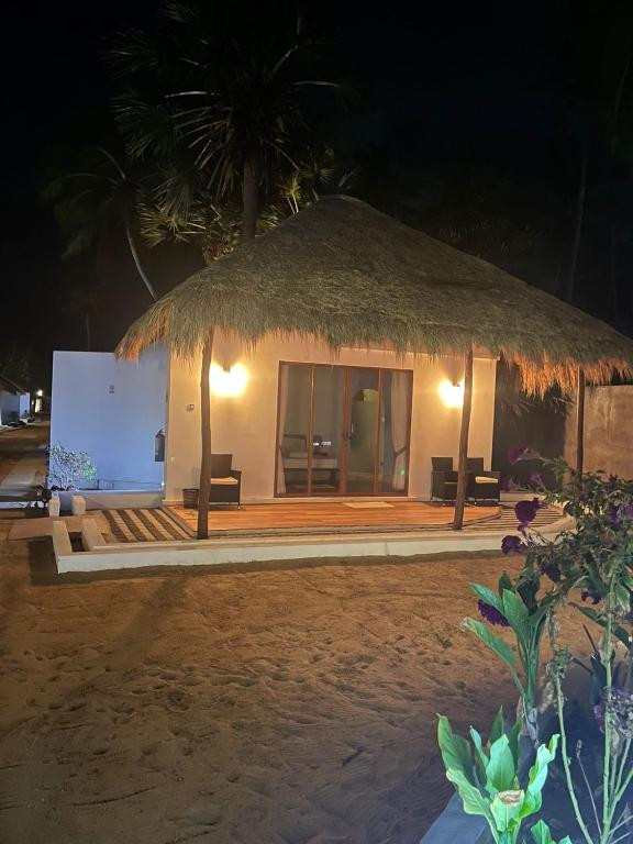 THE BLUE LAGOON RESORT KALPITIYA — фото 17
