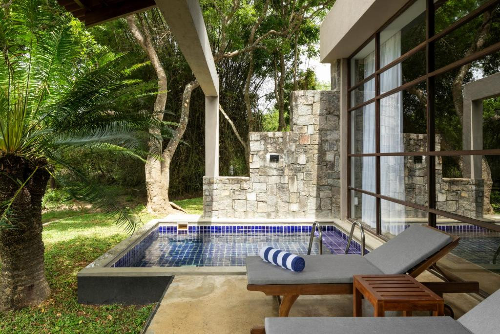 AYUGIRI AYURVEDA WELLNESS RESORT SIGIRIYA