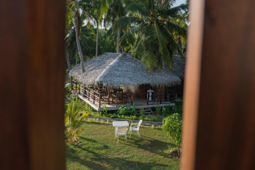 HIDEAWAY LODGE — фото 2