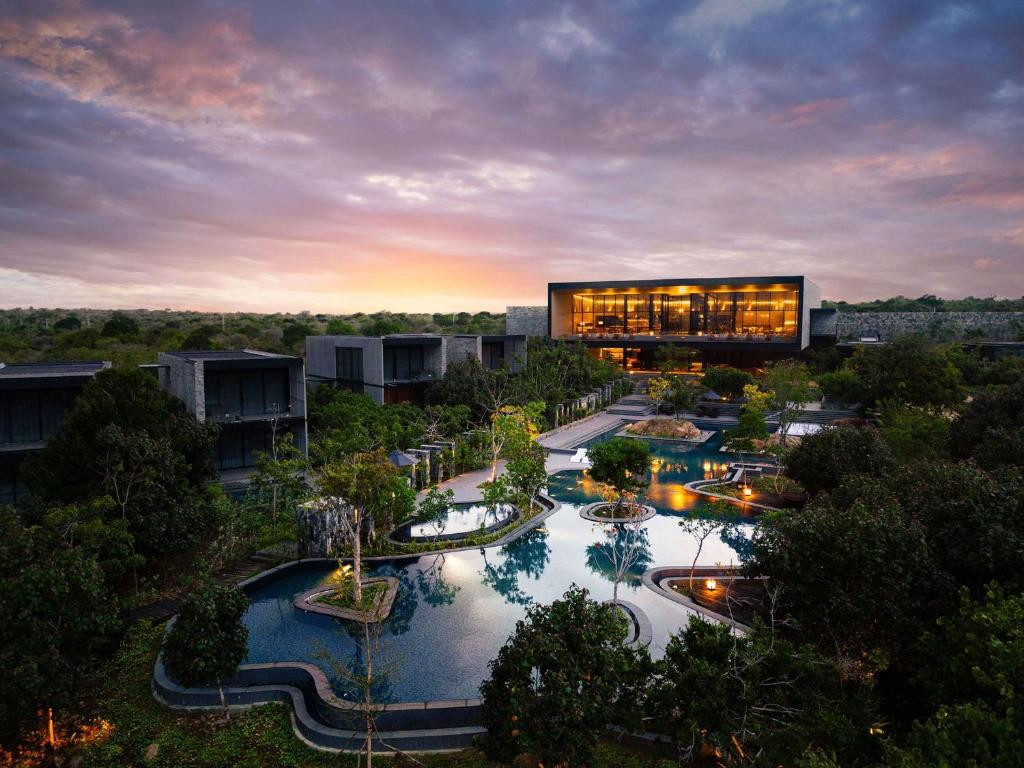 HILTON YALA RESORT