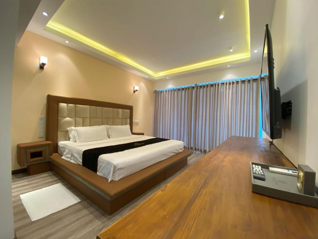 MAZARINE SURF SUITES HIRIKETIYA — фото 15