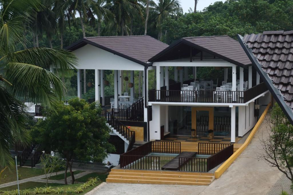 SAMUDRA BEACH RESORT — фото 12