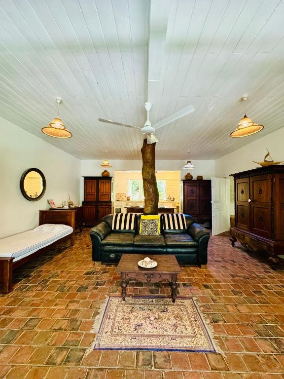 WHISPERING HOUSE  — фото 14