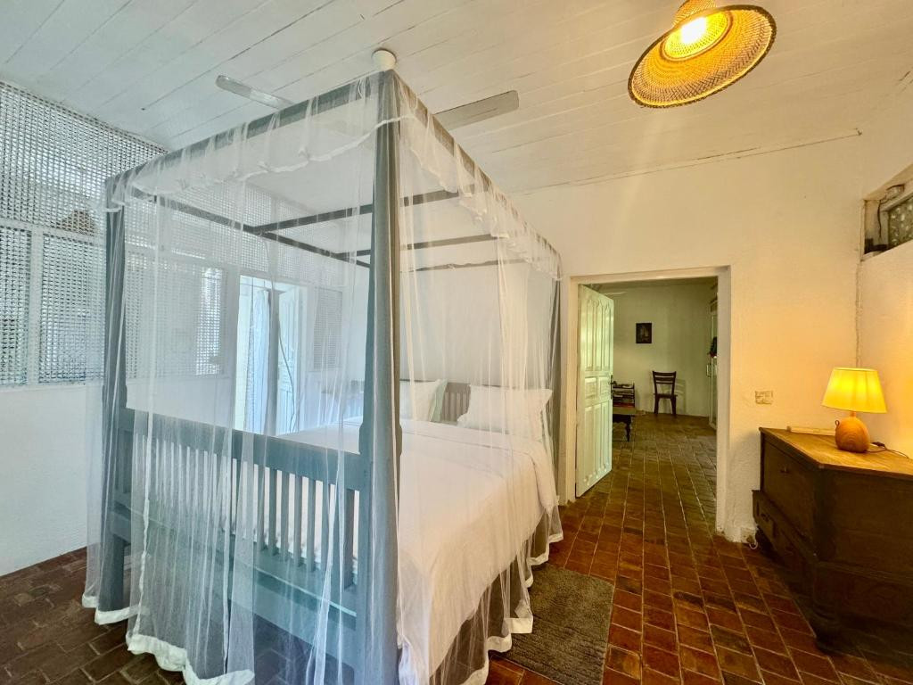 WHISPERING HOUSE  — фото 16