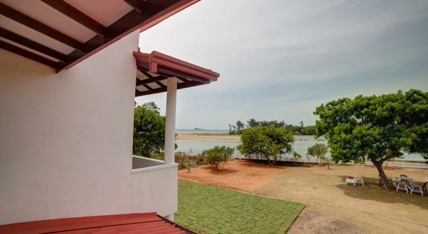 BAY BEACH HOTEL NILAVELI — фото 9