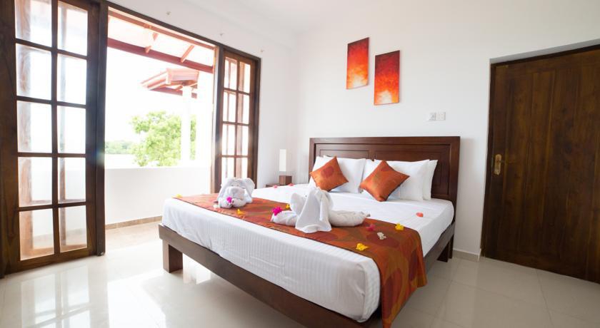 BAY BEACH HOTEL NILAVELI — фото 10