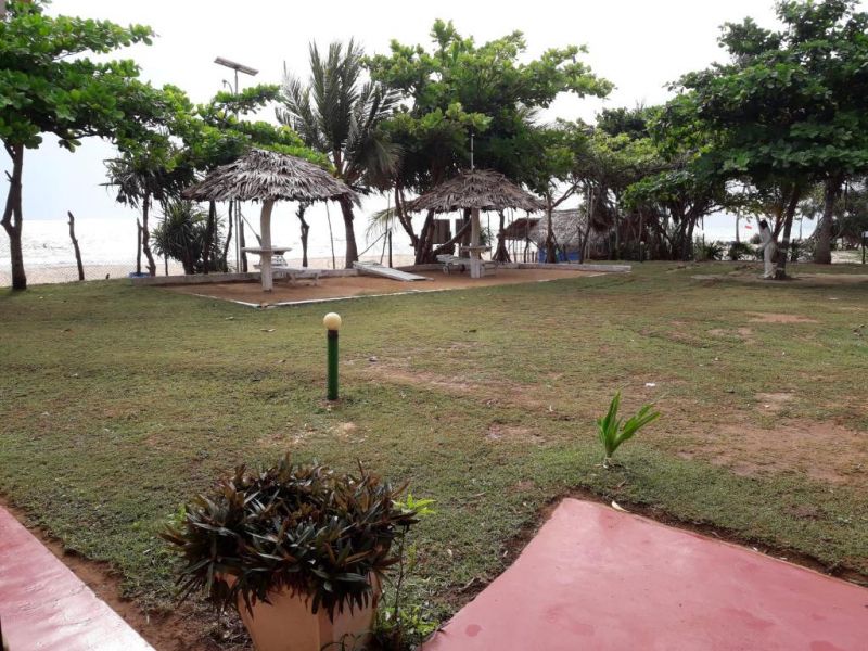 SEA VIEW BEACH HOTEL NILAVELI — фото 2
