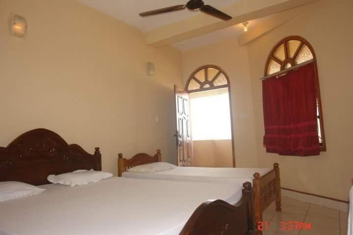 SEA VIEW BEACH HOTEL NILAVELI — фото 14