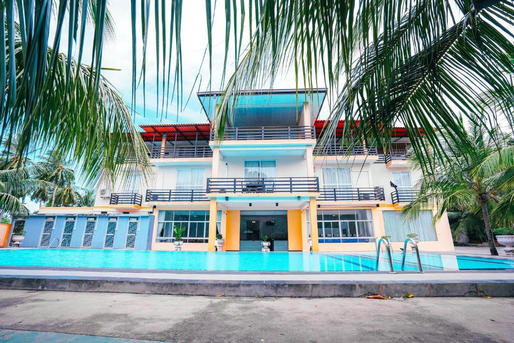 SUN RAY REST HOUSE
