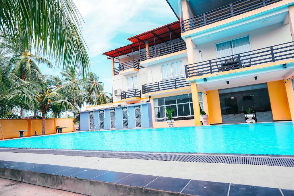 SUN RAY REST HOUSE — фото 12
