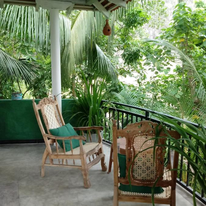 BACKPACKERS LODGE UNAWATUNA GUEST HOUSE