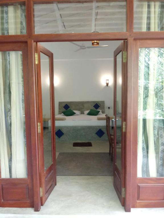 BACKPACKERS LODGE UNAWATUNA GUEST HOUSE — фото 10
