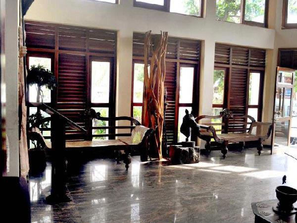 CORMARAN BEACH HOTEL — фото 3