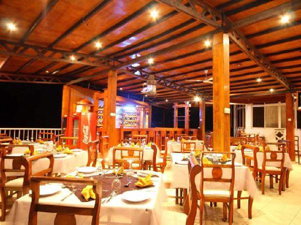 CORMARAN BEACH HOTEL — фото 9
