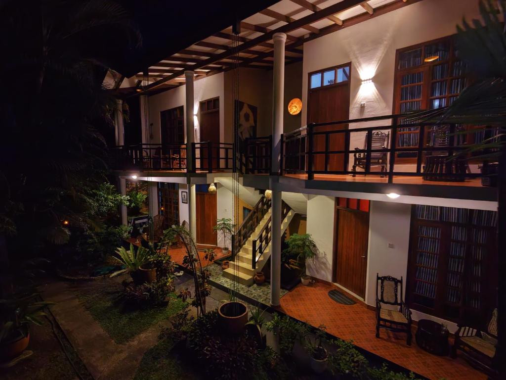 DANDELION UNAWATUNA GUEST HOUSE — фото 9