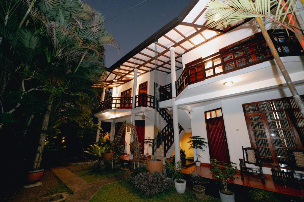 DANDELION UNAWATUNA GUEST HOUSE — фото 10