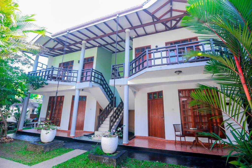 DANDELION UNAWATUNA GUEST HOUSE — фото 11