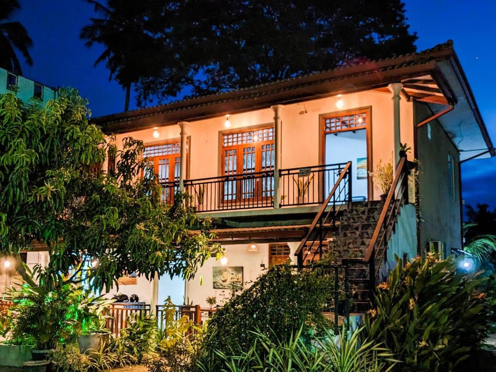 EMERALD GUEST HOUSE — фото 2
