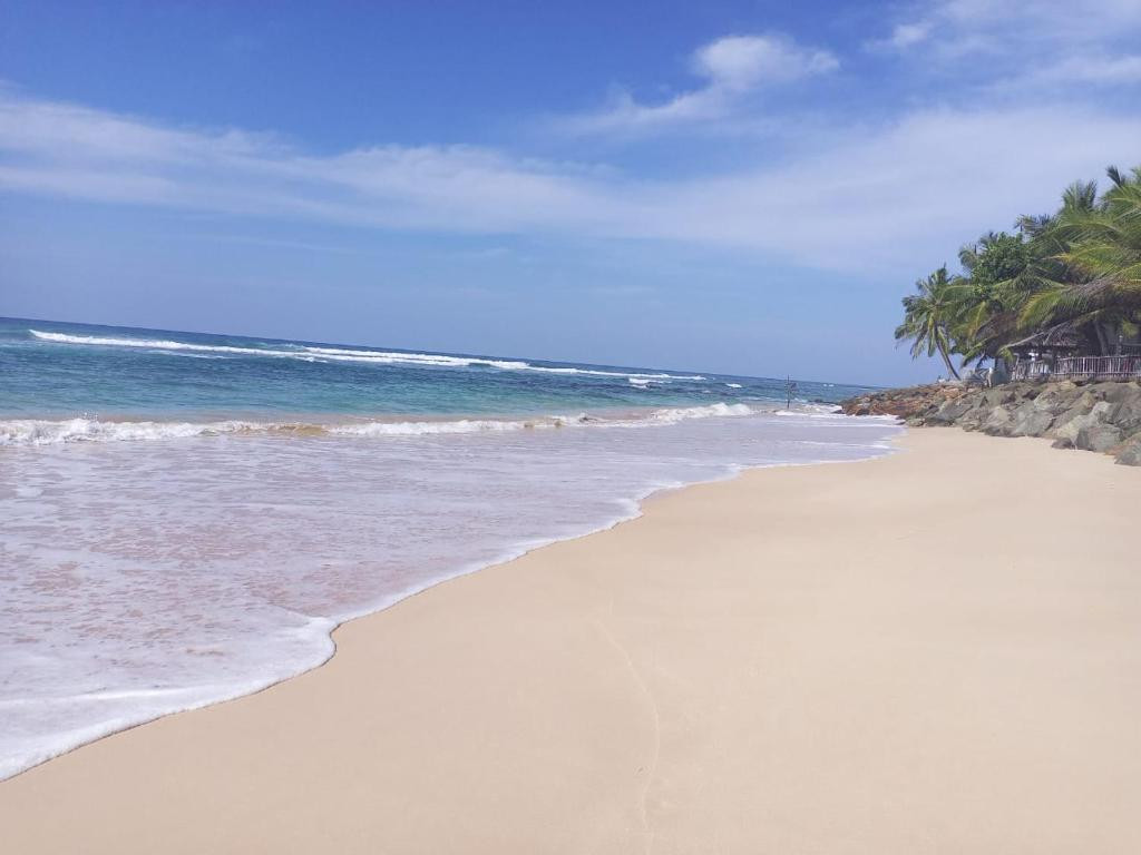 ROCK BEACH VILLA TALPE (EX. RAINBOW SURF BEACH) — фото 12