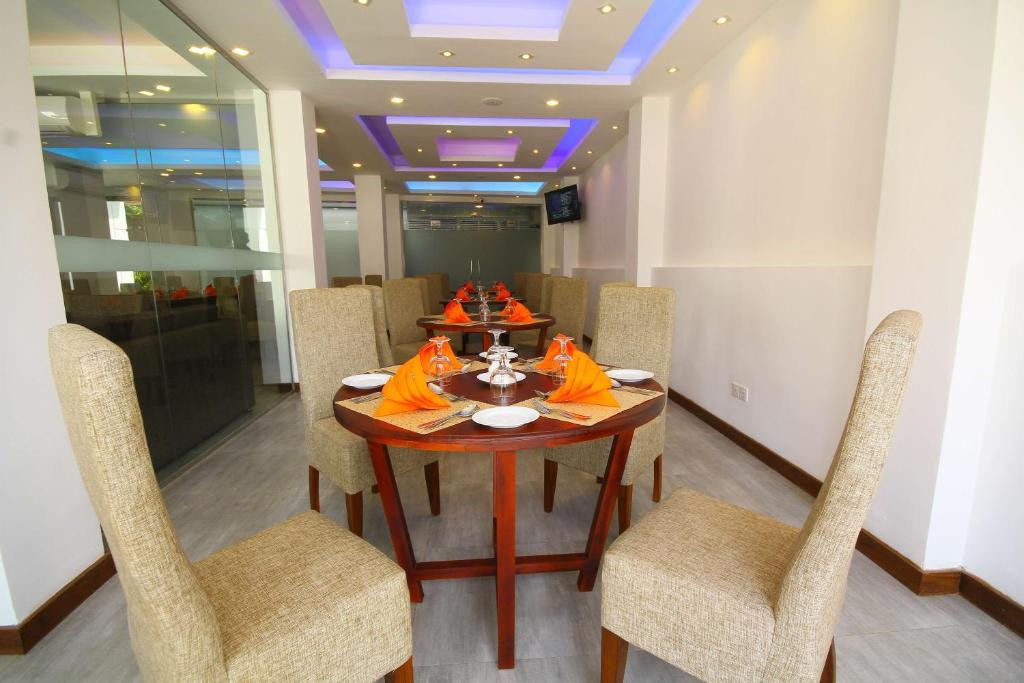 SAFFRON HOTEL UNAWATUNA — фото 16