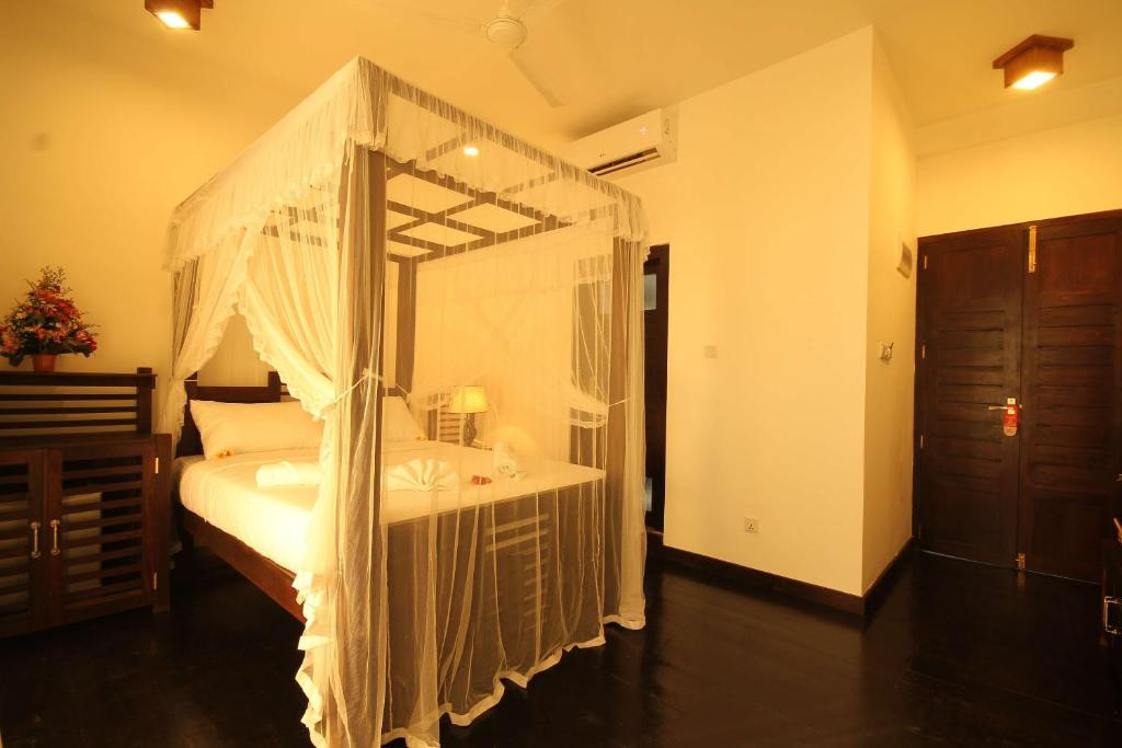 SAFFRON HOTEL UNAWATUNA — фото 18