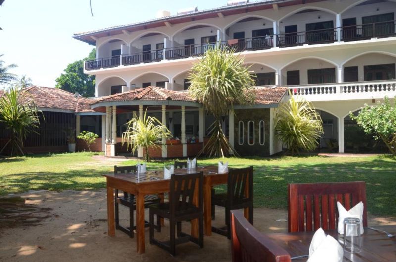 SRI GEMUNU BEACH RESORT — фото 5
