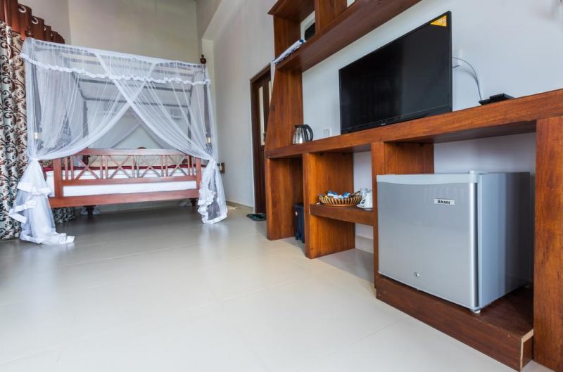 THE WAVES UNAWATUNA — фото 14