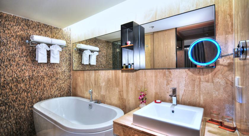ARCADIA SUITES — фото 2