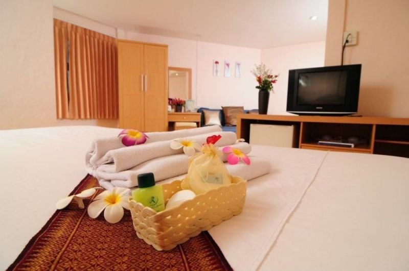 BED BY THA-PRA HOTEL AND APARTMENT — фото 3