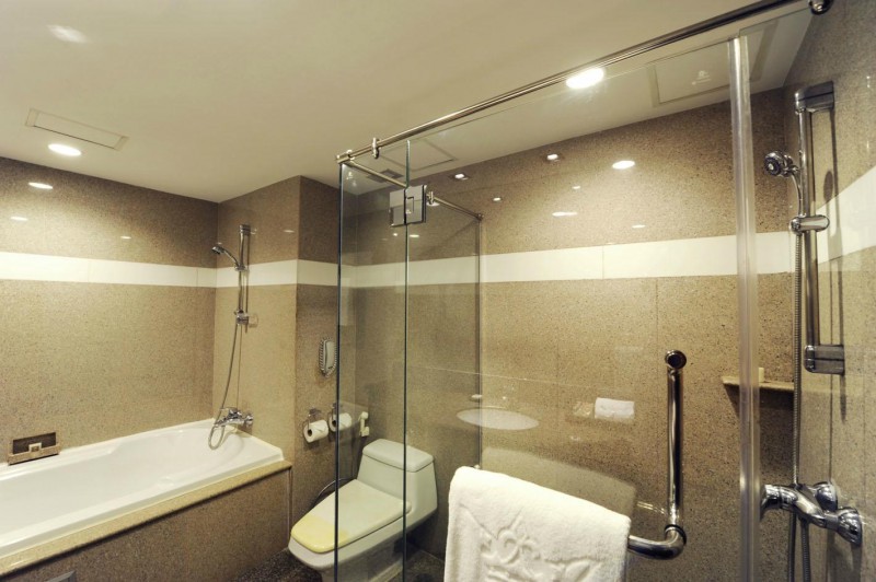 DOUBLETREE BY HILTON BANGKOK PLOENCHIT (EX. MAJESTIC GRANDE) — фото 2