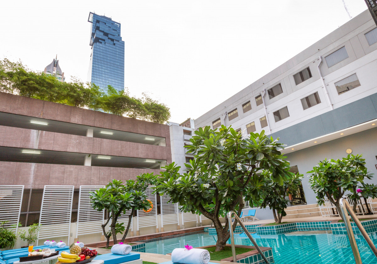 FURAMAXCLUSIVE SATHORN