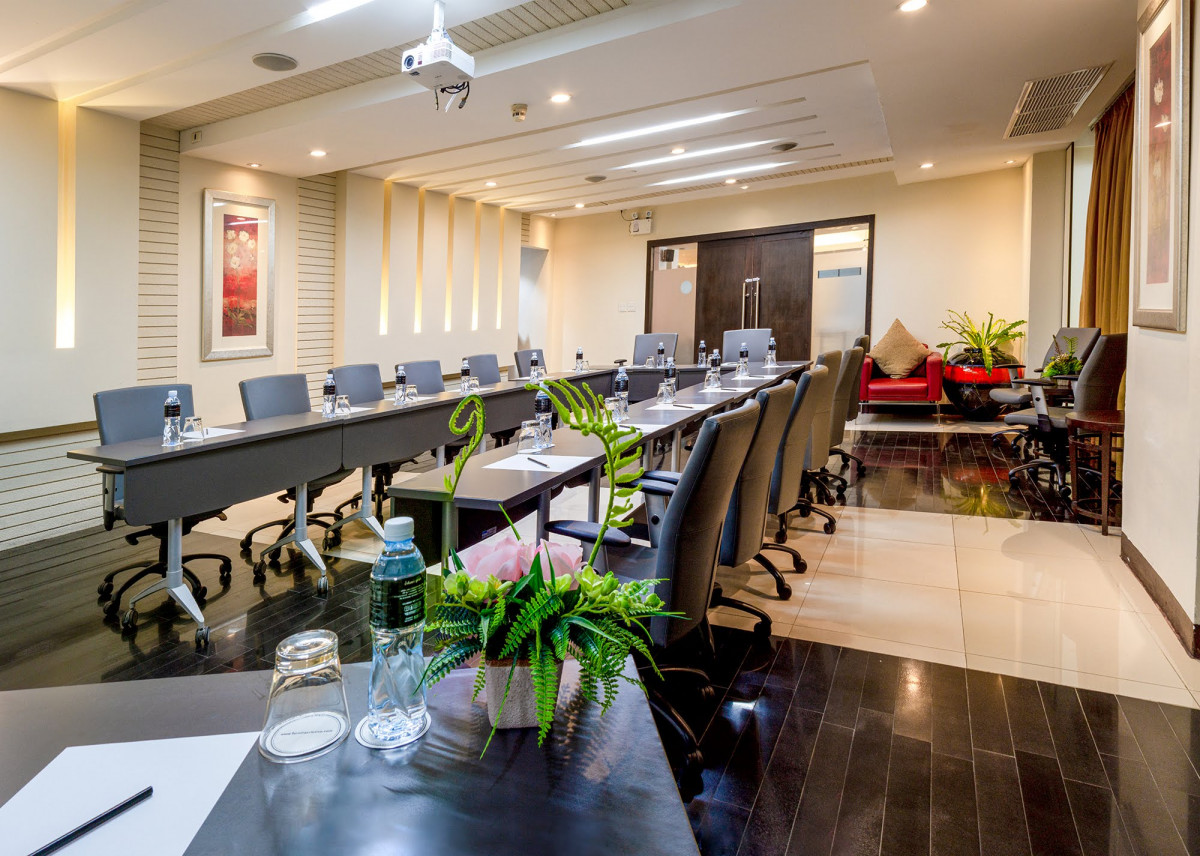 FURAMAXCLUSIVE SATHORN — фото 14