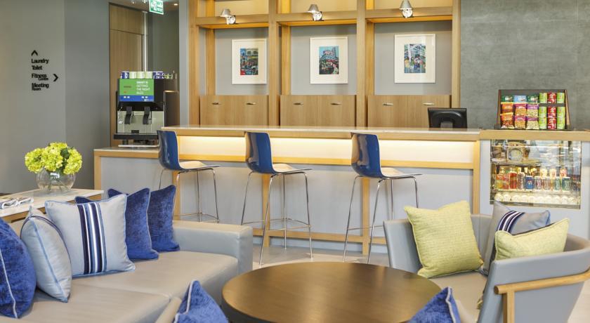 HOLIDAY INN EXPRESS BANGKOK SATHORN — фото 12