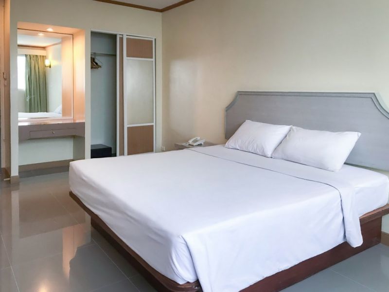 J TWO S PRATUNAM HOTEL — фото 8