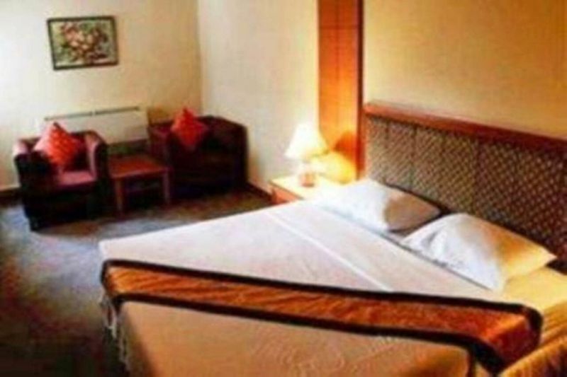 KING ROYAL GARDEN INN