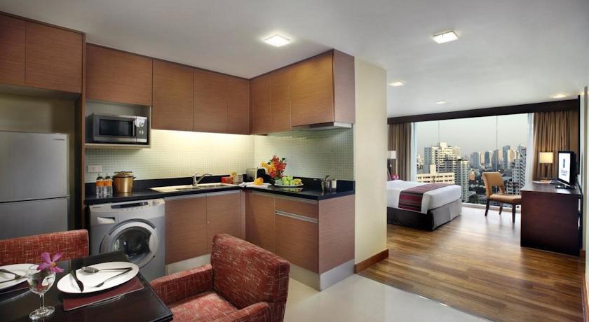 LOHAS SUITES SUKHUMBIT BY SUPERHOTEL — фото 4
