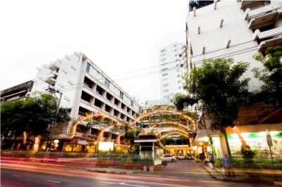 MANOHRA HOTEL