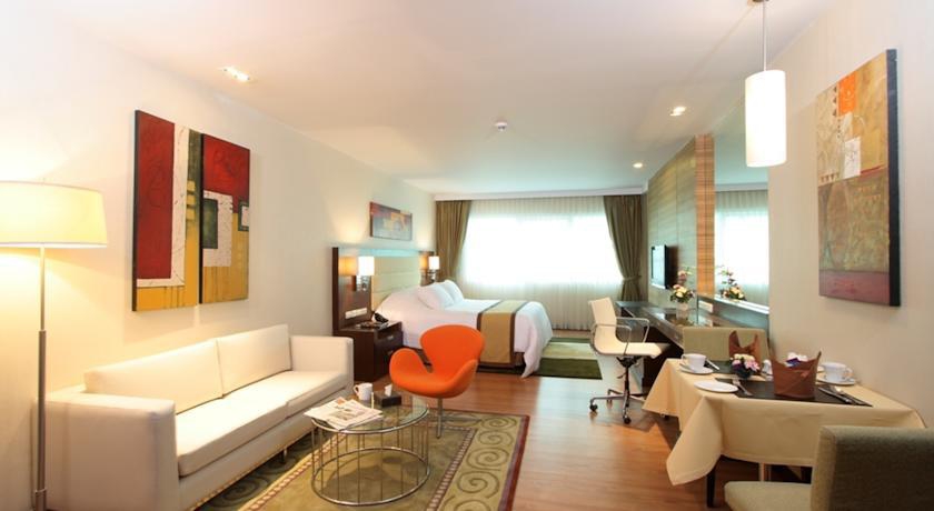 NOVOTEL LIVING BANGKOK SUKHUMVIT LEGACY (EX. LEGACY SUITES) — фото 9