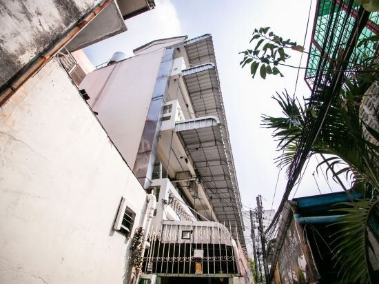 OYO 525 MRT PHETKASEM 48 PLACE