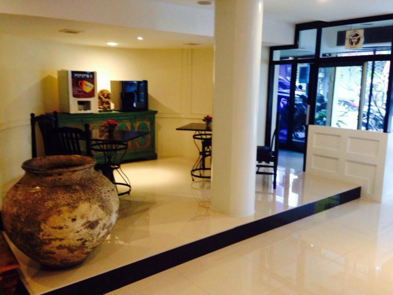 STUDIO SUKHUMVIT 18